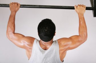 Pull Up og Chin Up bar til døren i hjemmet – sammenlign priser